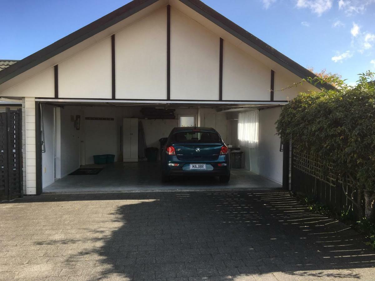 Tui House Villa Taupo Exterior photo
